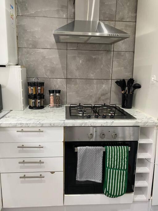 Luxury 2 Bedroom Apartment, Parking, Few Minutes Walk From Wembley Stadium Londýn Exteriér fotografie