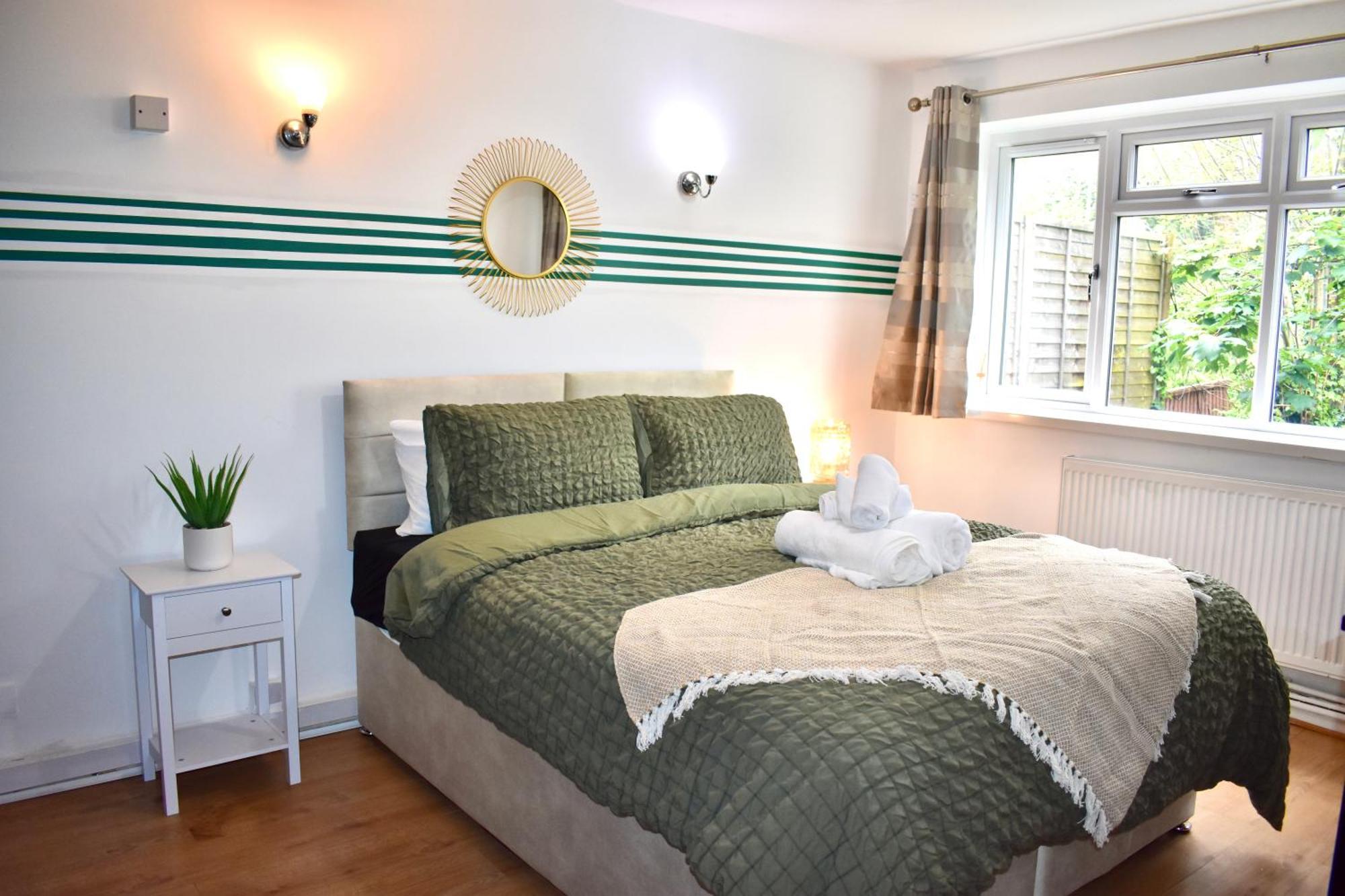 Luxury 2 Bedroom Apartment, Parking, Few Minutes Walk From Wembley Stadium Londýn Exteriér fotografie
